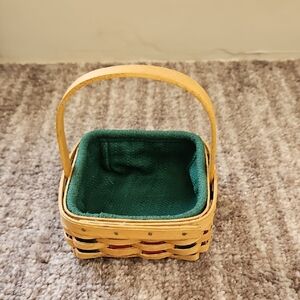 Longaberger Christmas Holiday Woven Basket with Green Lining